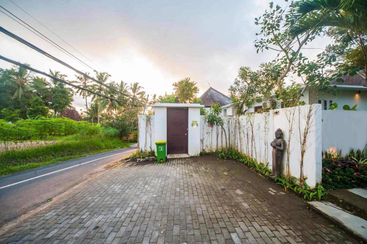 Cinta Villa *